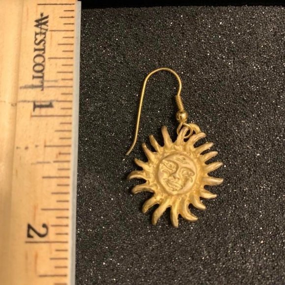 gold sun hook earrings - Picture 2 of 2